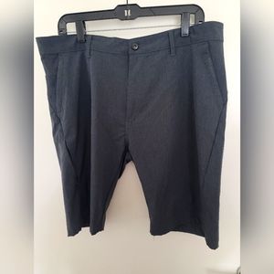 Mens Kenneth Cole shorts 36